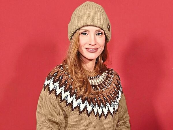 Get Jessica Chastain's Après-Ski Chic Look for Less